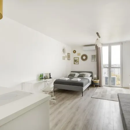 King Apart Sowinskiego Apartman *